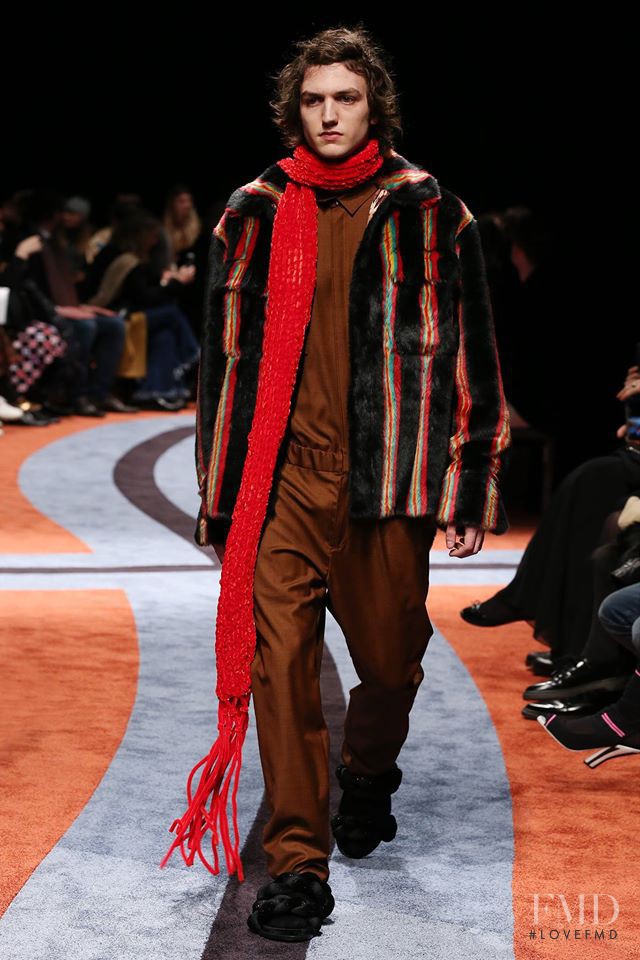Marco de Vincenzo fashion show for Autumn/Winter 2017