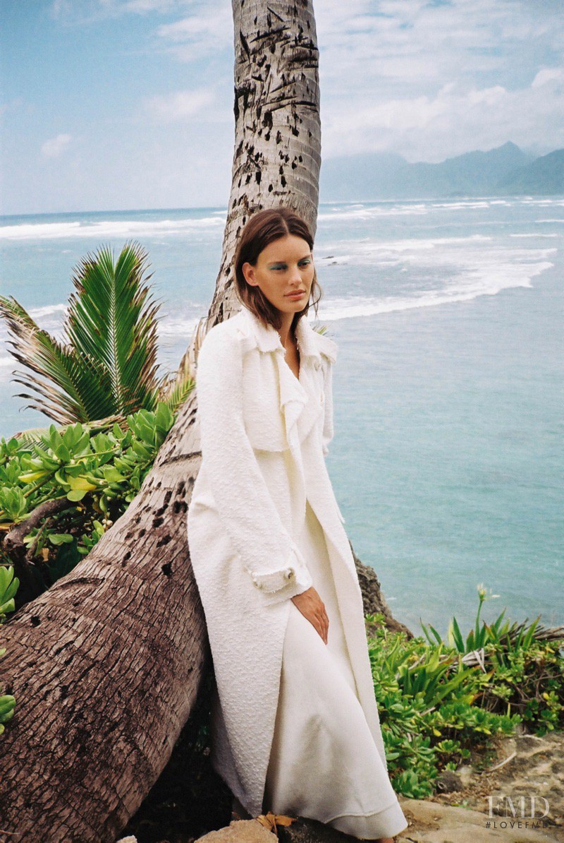 Amanda Murphy featured in  the Ellery advertisement for Resort 2016