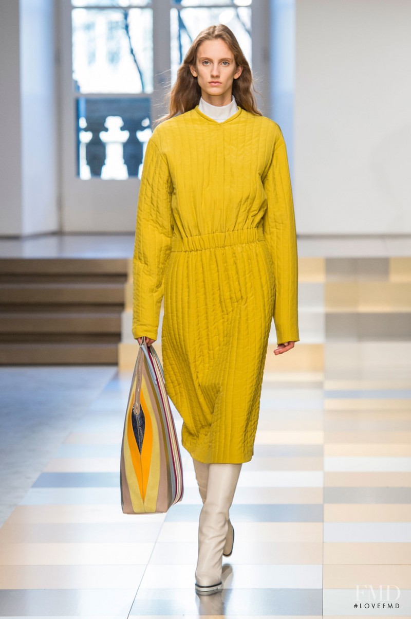 Sarah Berger featured in  the Jil Sander fashion show for Autumn/Winter 2017