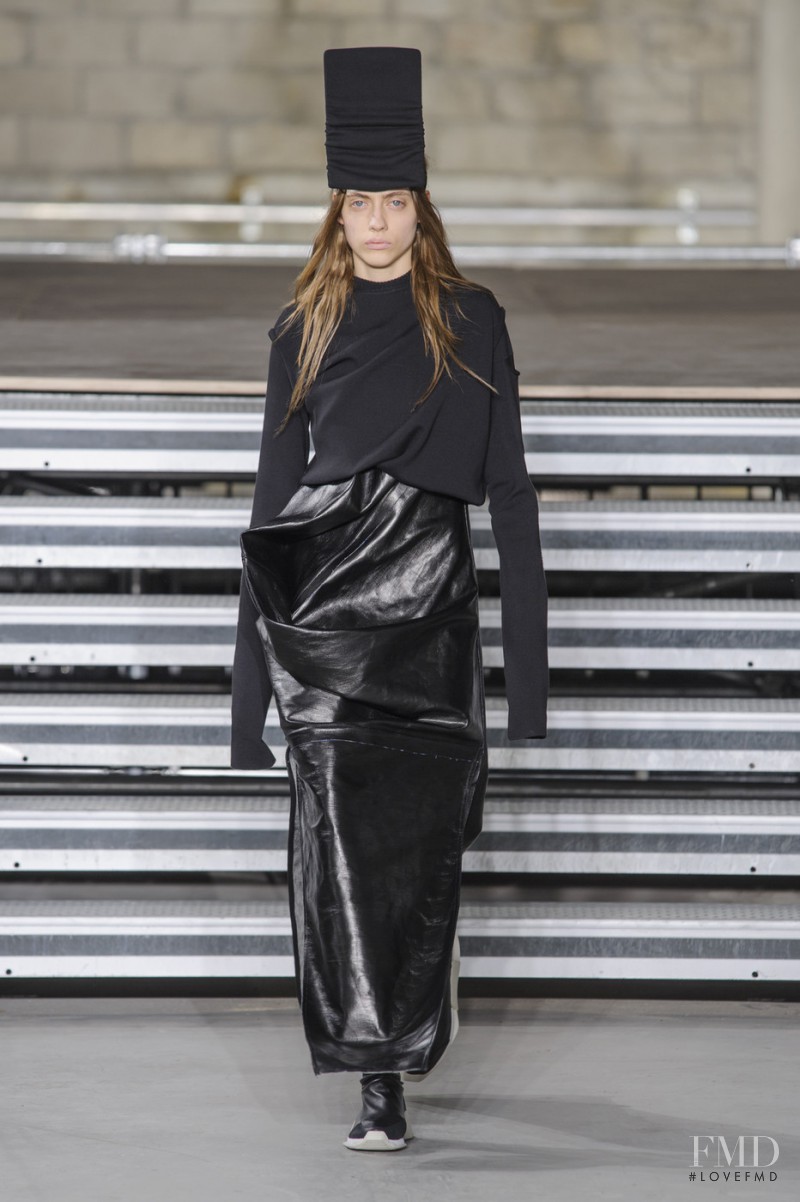 Odette Pavlova featured in  the Rick Owens fashion show for Autumn/Winter 2017