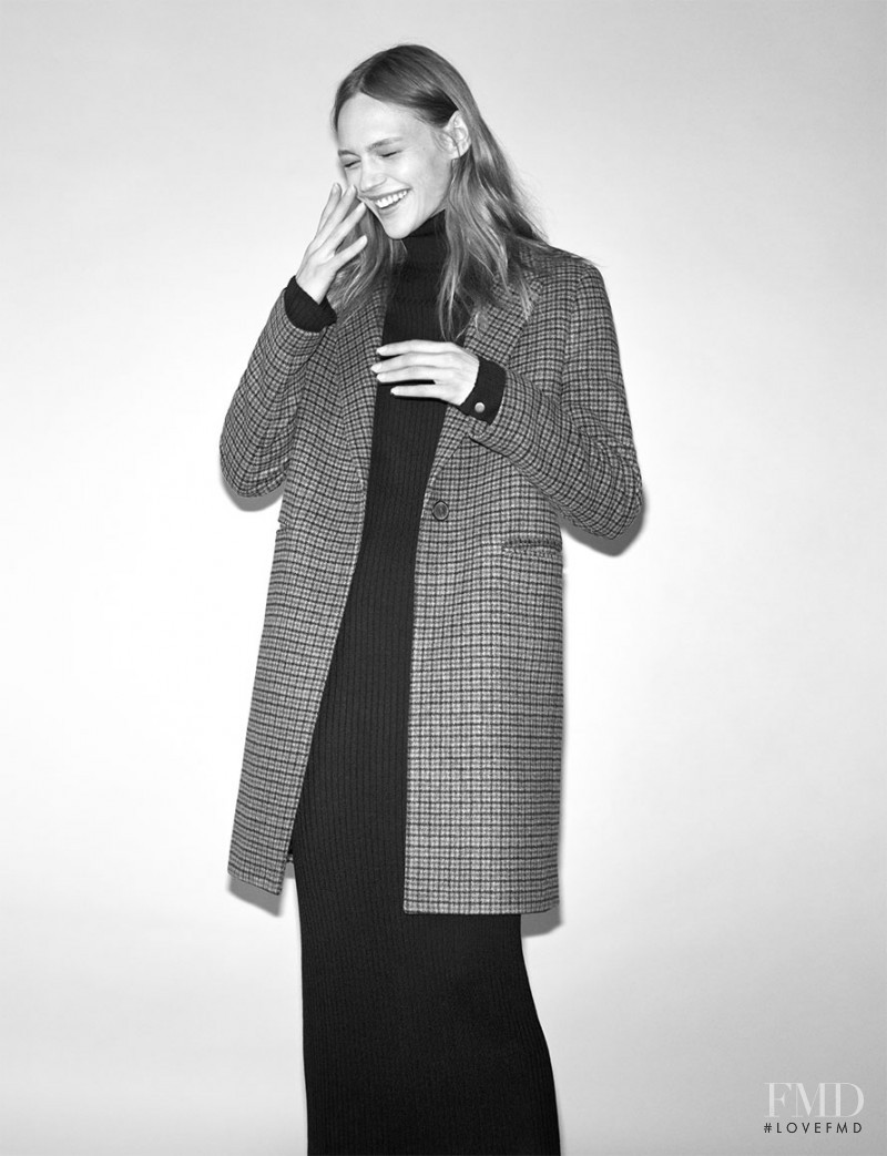 Sasha Pivovarova featured in  the Zara The Coat Edit lookbook for Autumn/Winter 2016