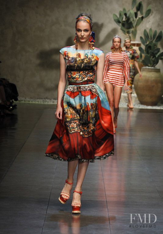 Zuzanna Bijoch featured in  the Dolce & Gabbana fashion show for Spring/Summer 2013