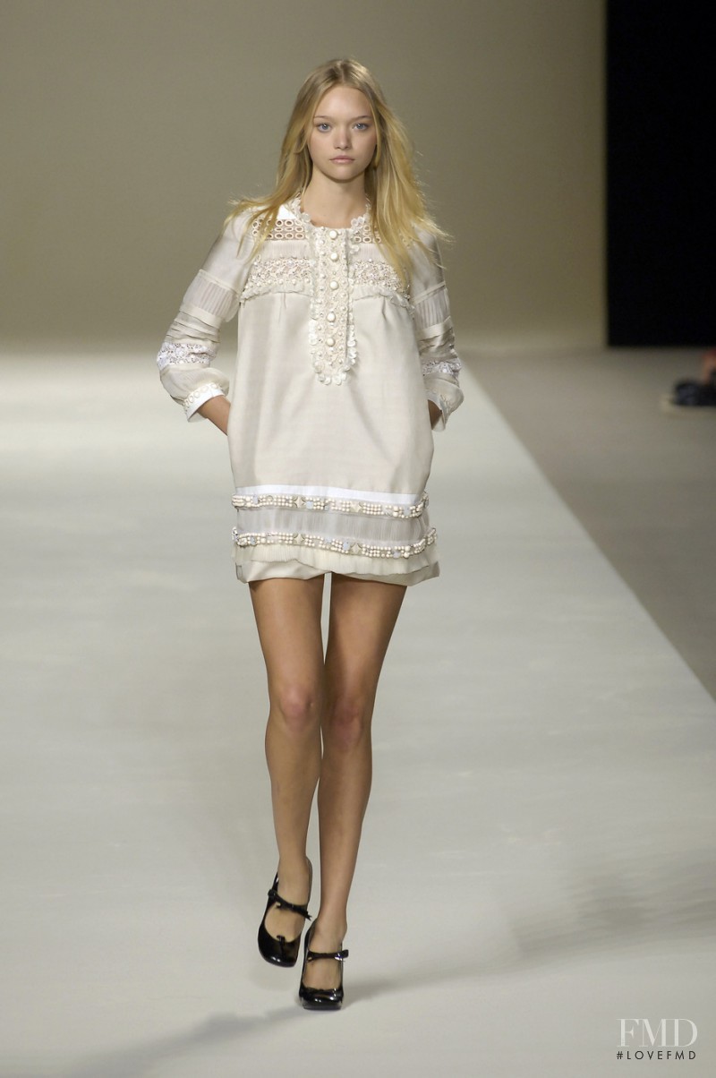 Gemma Ward featured in  the Chloe fashion show for Spring/Summer 2007