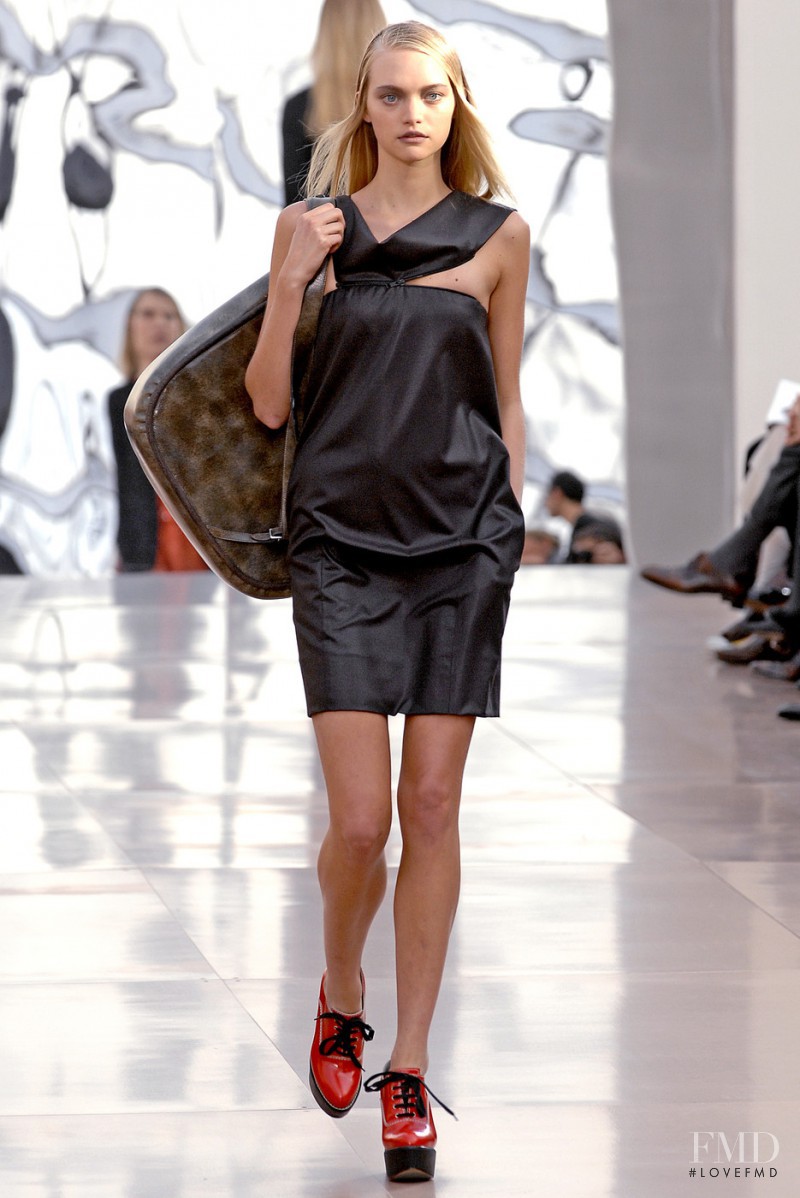 Gemma Ward featured in  the Chloe fashion show for Autumn/Winter 2007