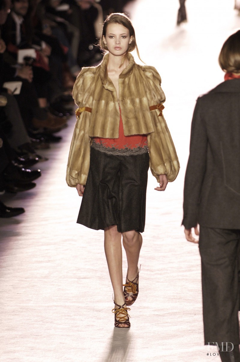 Nina Ricci fashion show for Autumn/Winter 2005