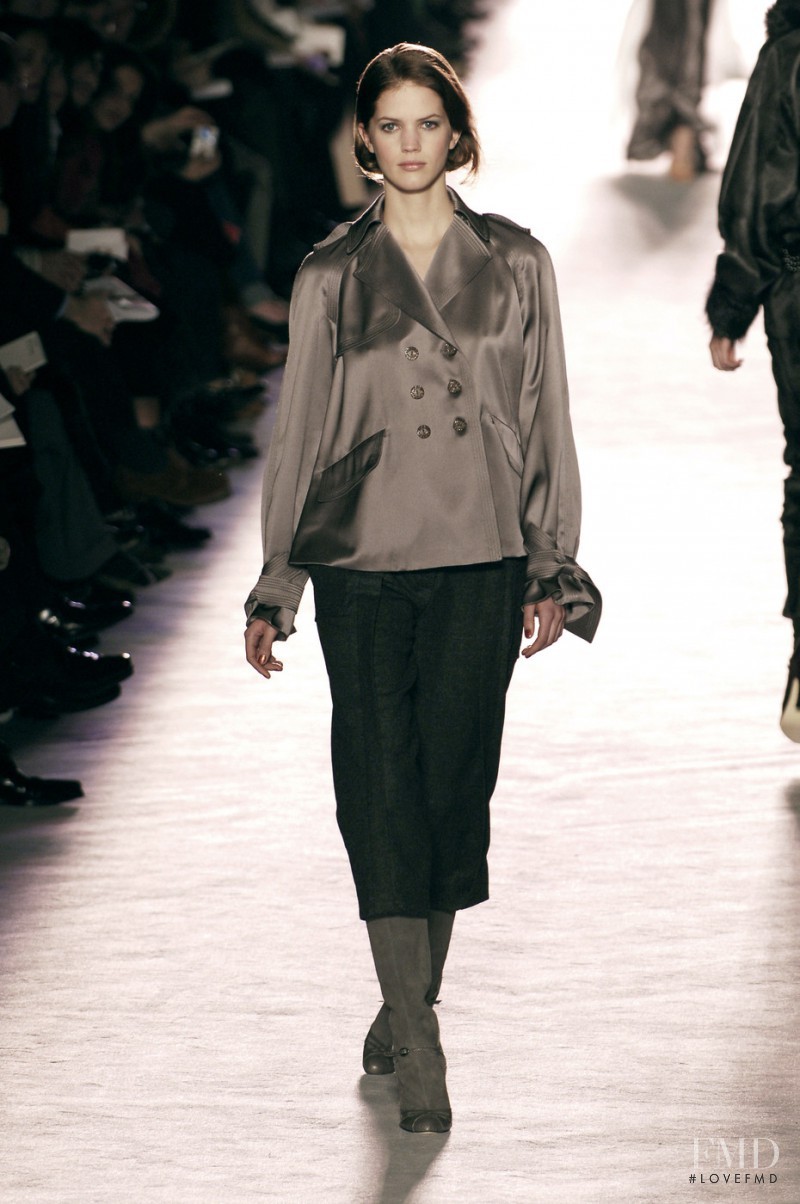 Nina Ricci fashion show for Autumn/Winter 2005