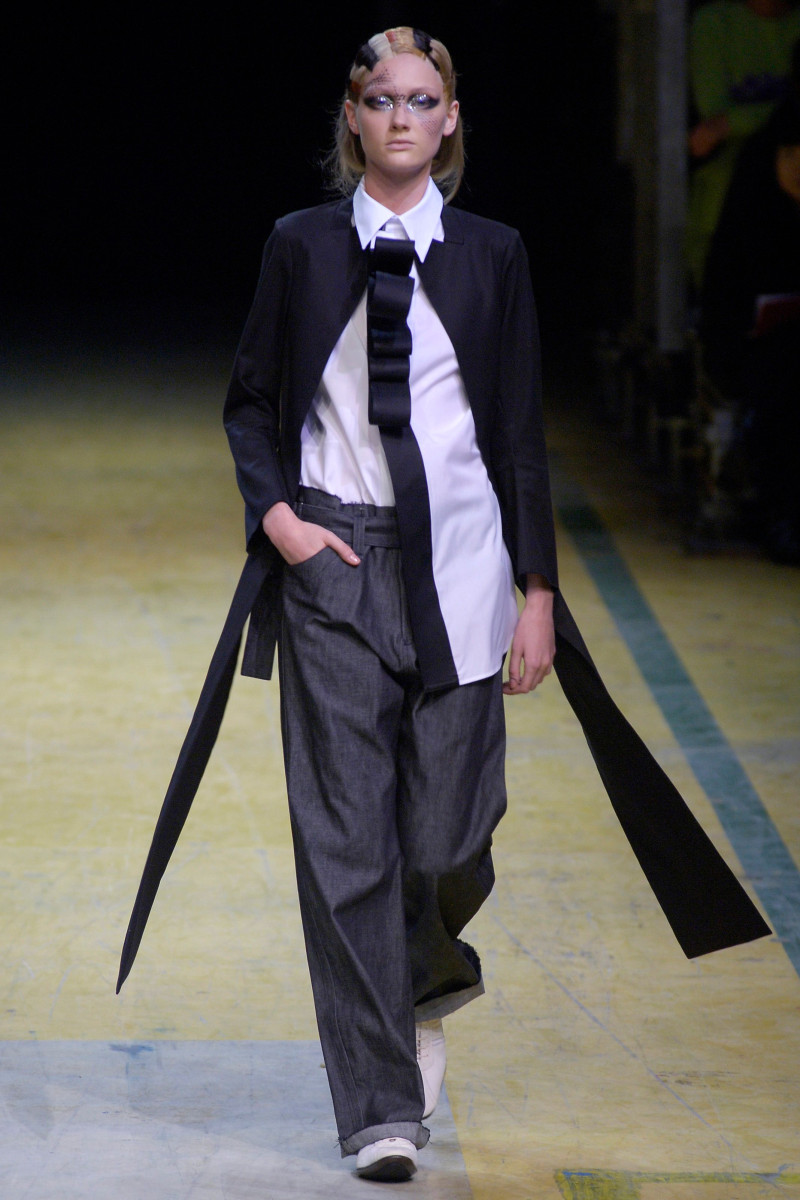 Yohji Yamamoto fashion show for Spring/Summer 2006