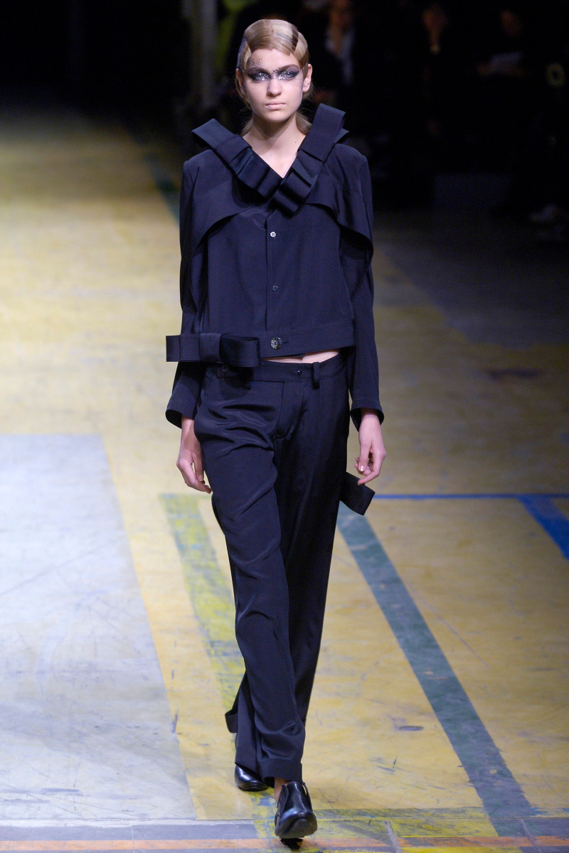 Yohji Yamamoto fashion show for Spring/Summer 2006
