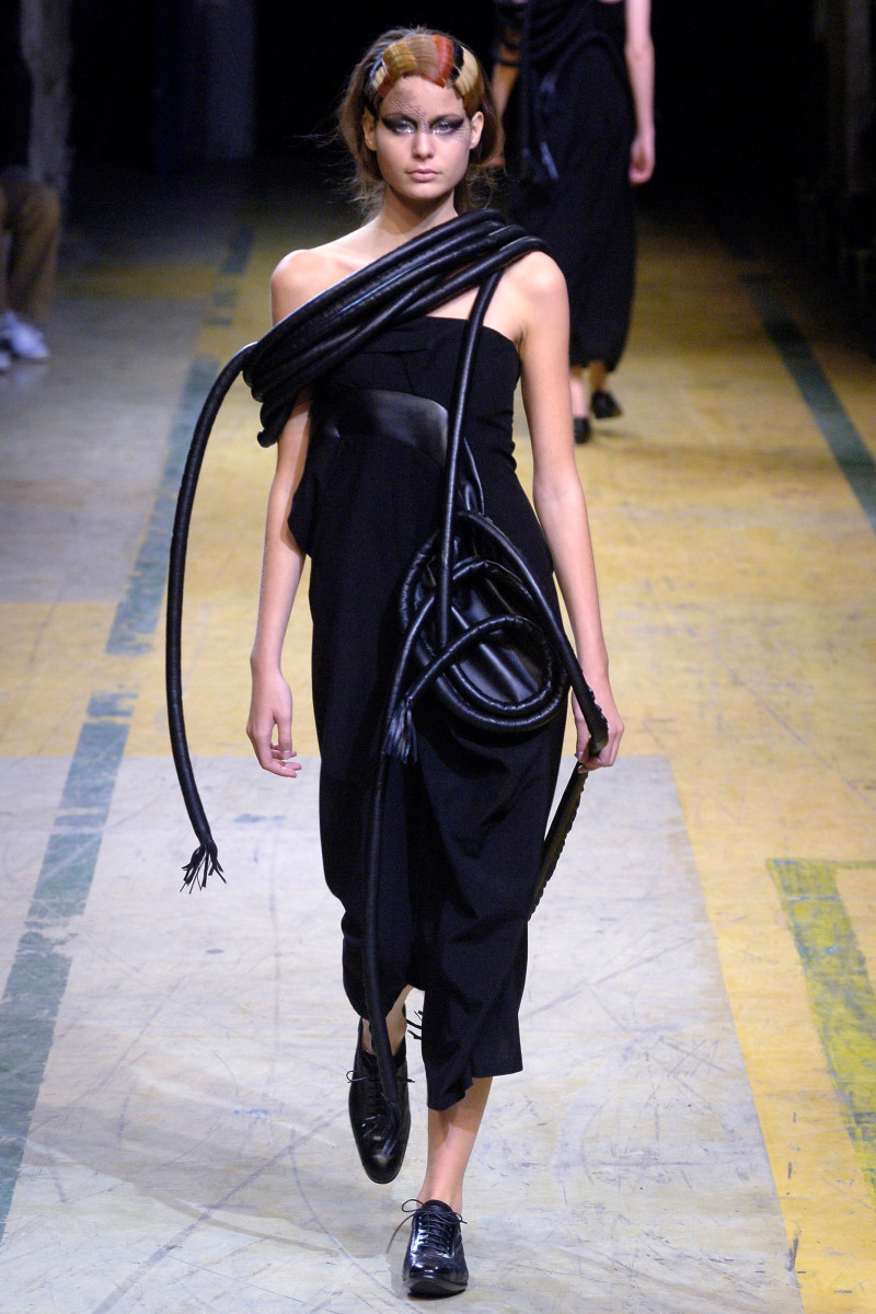 Yohji Yamamoto fashion show for Spring/Summer 2006