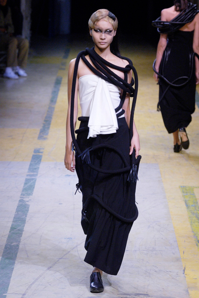 Yohji Yamamoto fashion show for Spring/Summer 2006