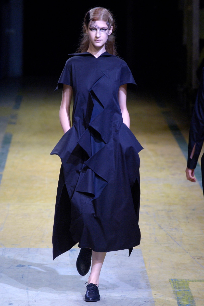 Yohji Yamamoto fashion show for Spring/Summer 2006
