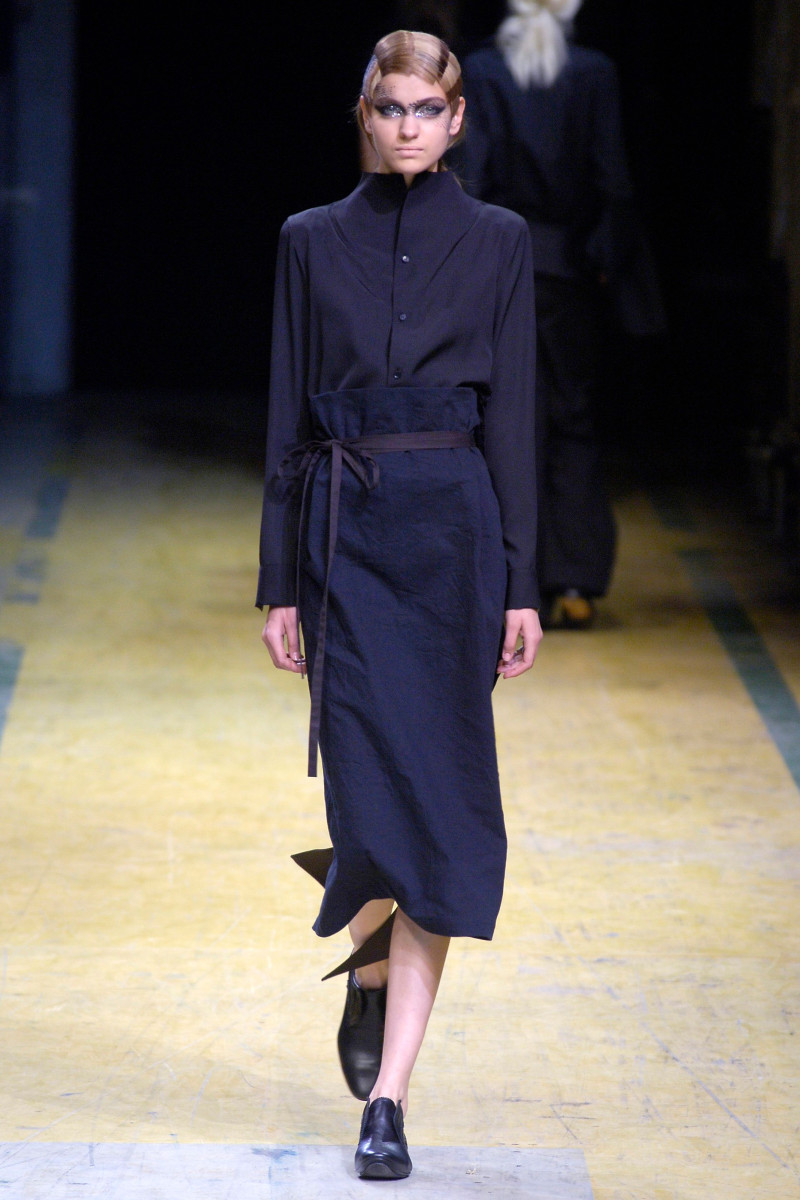Yohji Yamamoto fashion show for Spring/Summer 2006