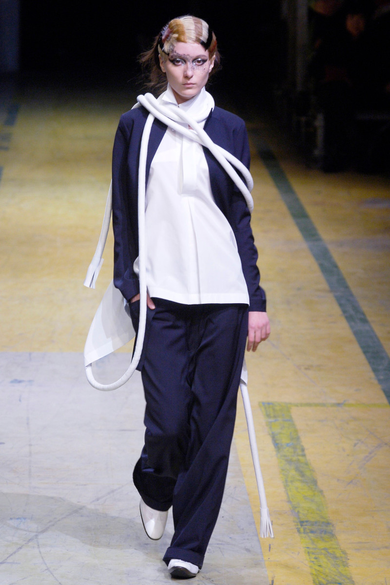 Yohji Yamamoto fashion show for Spring/Summer 2006