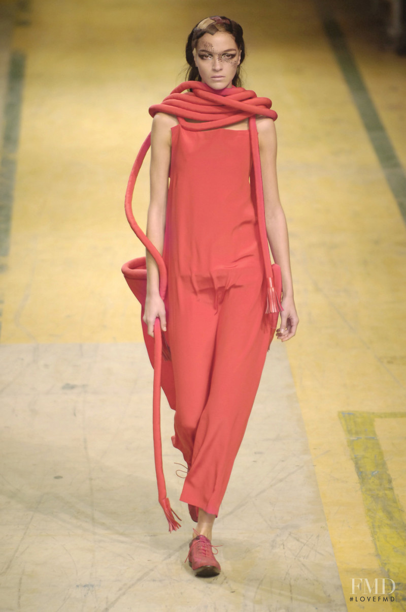 Mariacarla Boscono featured in  the Yohji Yamamoto fashion show for Spring/Summer 2006