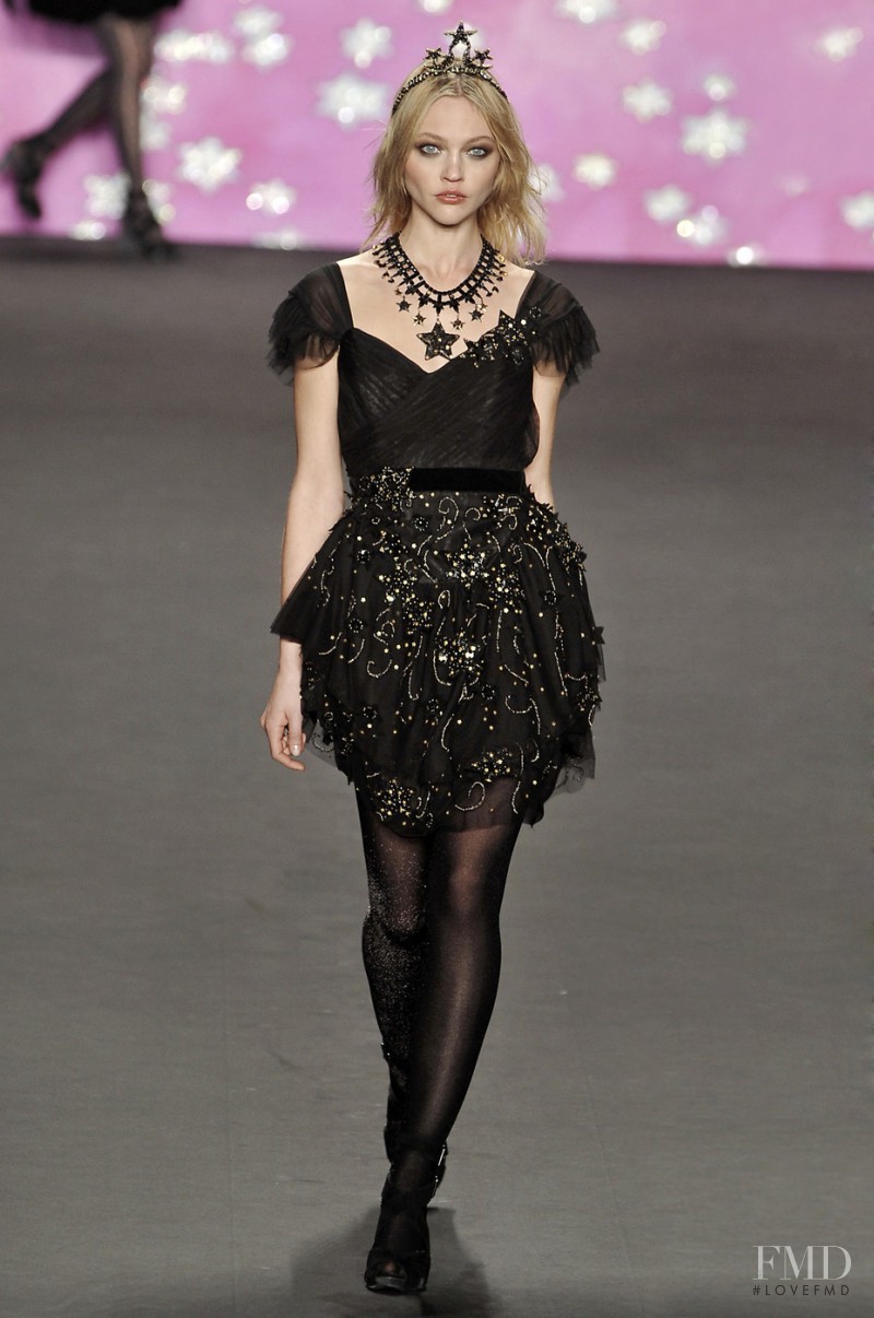 Sasha Pivovarova featured in  the Anna Sui fashion show for Autumn/Winter 2009