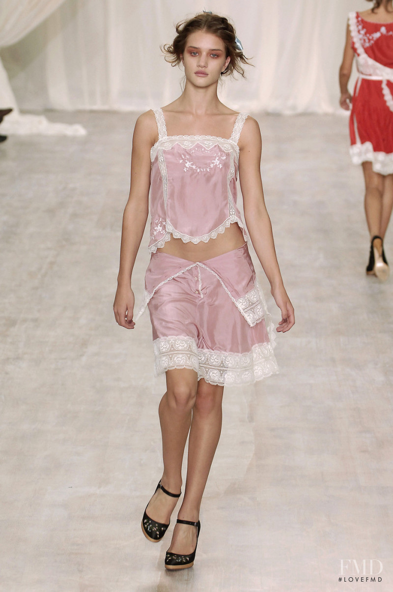 Rosie Huntington-Whiteley featured in  the Paul Smith fashion show for Spring/Summer 2006