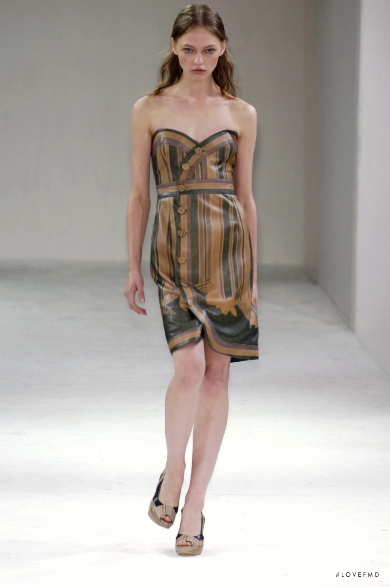Sasha Pivovarova featured in  the Emma Cook fashion show for Spring/Summer 2006