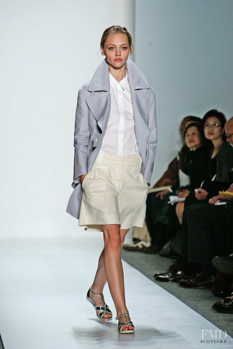 Sasha Pivovarova featured in  the Richard Chai fashion show for Spring/Summer 2007