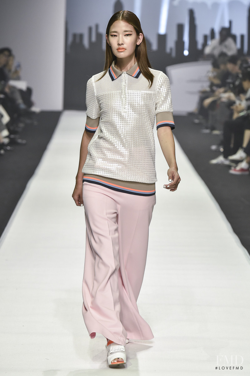Hyun Joo Hwang featured in  the Andy & Debb fashion show for Spring/Summer 2016
