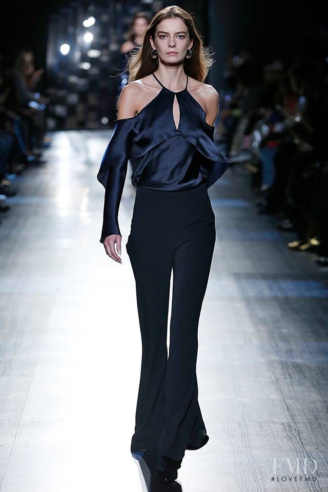 Cushnie Et Ochs fashion show for Autumn/Winter 2017