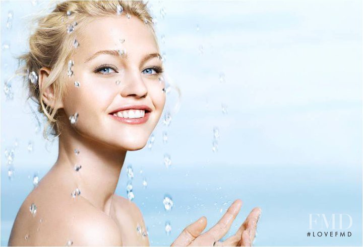 Sasha Pivovarova featured in  the Biotherm Aqua Source advertisement for Summer 2009