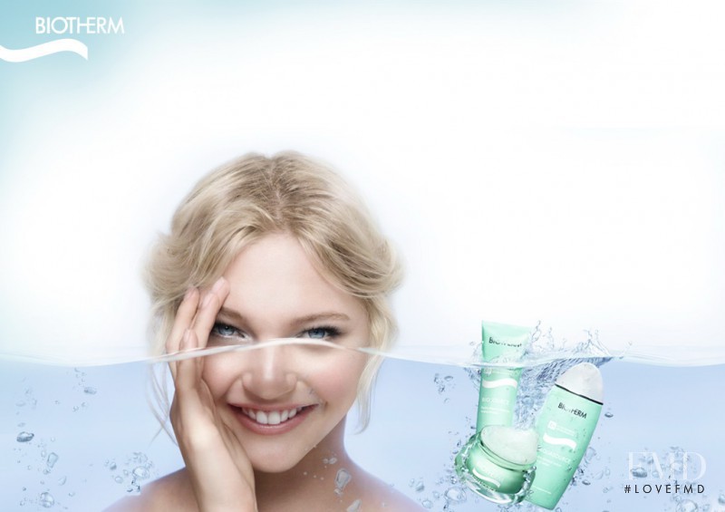 Sasha Pivovarova featured in  the Biotherm Aqua Source advertisement for Summer 2009