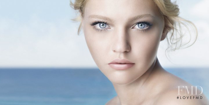 Sasha Pivovarova featured in  the Biotherm Aqua Source advertisement for Summer 2009