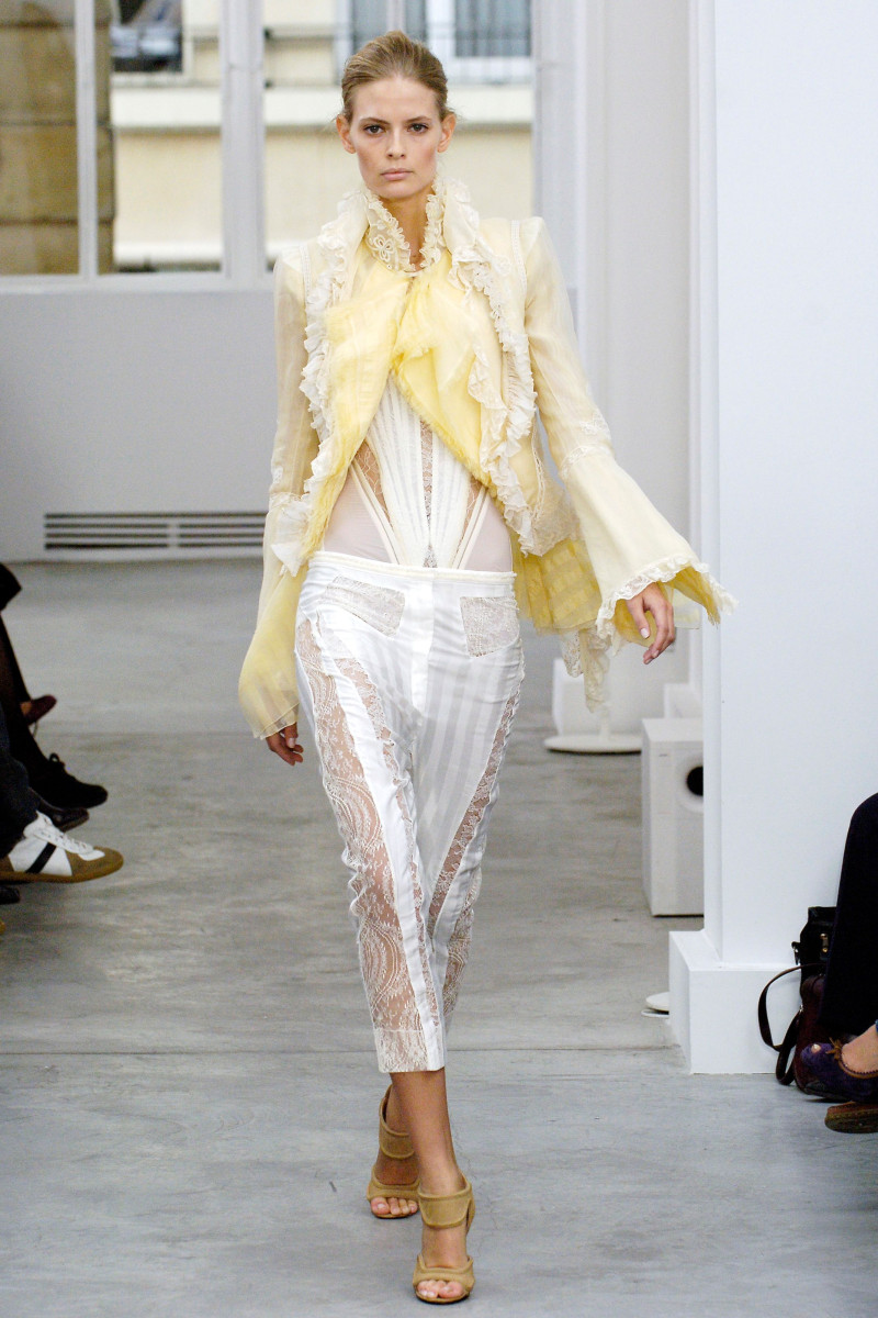 Balenciaga fashion show for Spring/Summer 2006