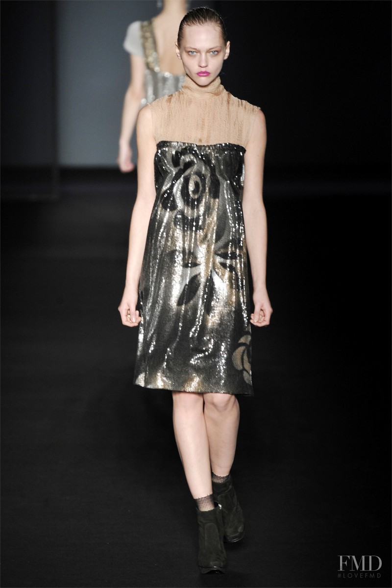 Sasha Pivovarova featured in  the Alberta Ferretti fashion show for Autumn/Winter 2009