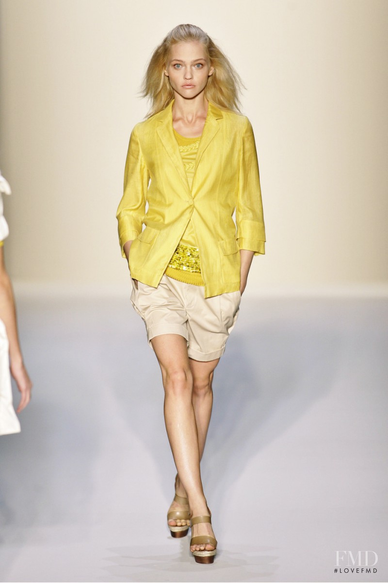 Sasha Pivovarova featured in  the Pringle of Scotland fashion show for Spring/Summer 2008