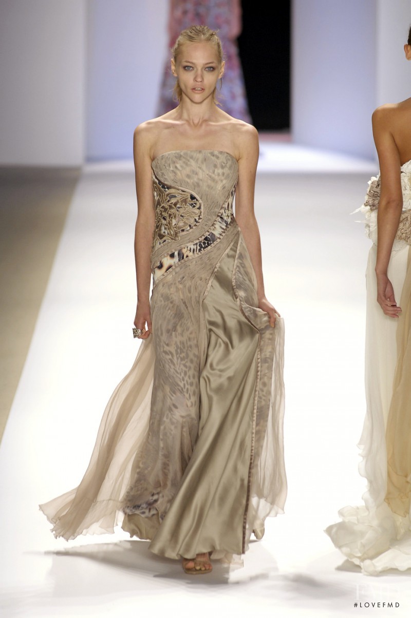 Sasha Pivovarova featured in  the Carlos Miele fashion show for Spring/Summer 2007