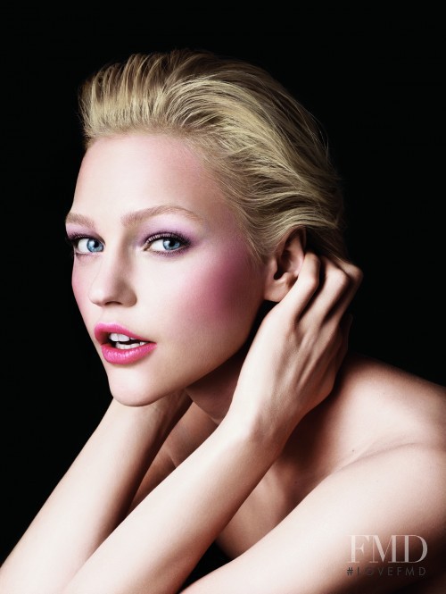 Sasha Pivovarova featured in  the Armani Beauty advertisement for Spring/Summer 2009
