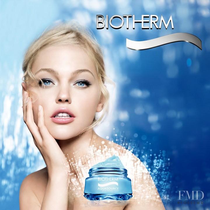 Sasha Pivovarova featured in  the Biotherm advertisement for Summer 2010