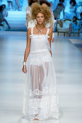 D&G fashion show for Spring/Summer 2006