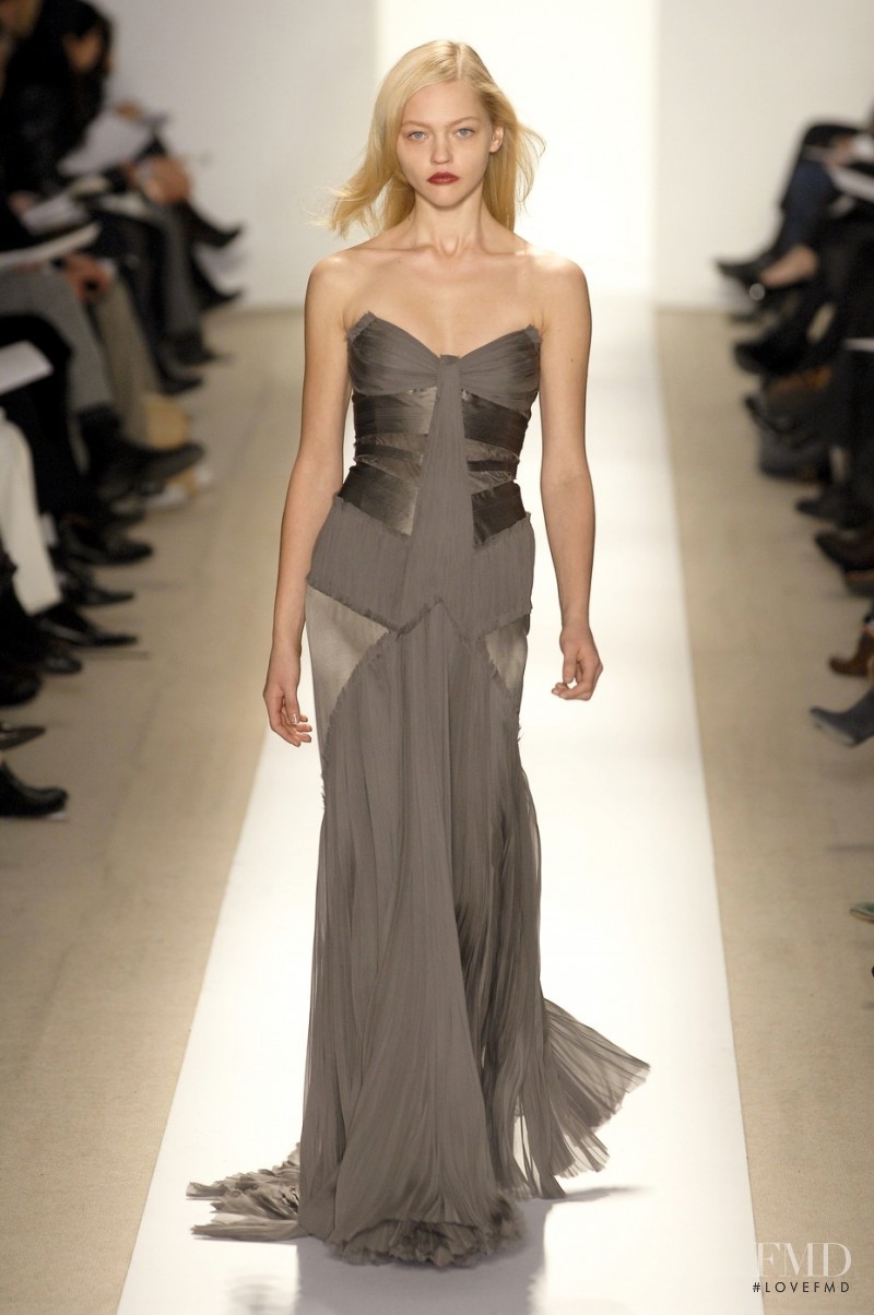 Sasha Pivovarova featured in  the J Mendel fashion show for Autumn/Winter 2007
