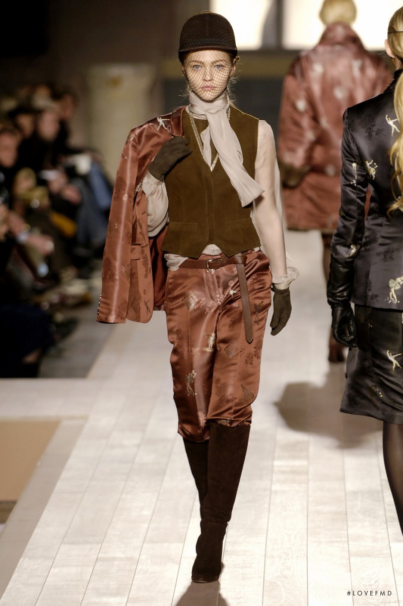 Sasha Pivovarova featured in  the Hermès fashion show for Autumn/Winter 2006