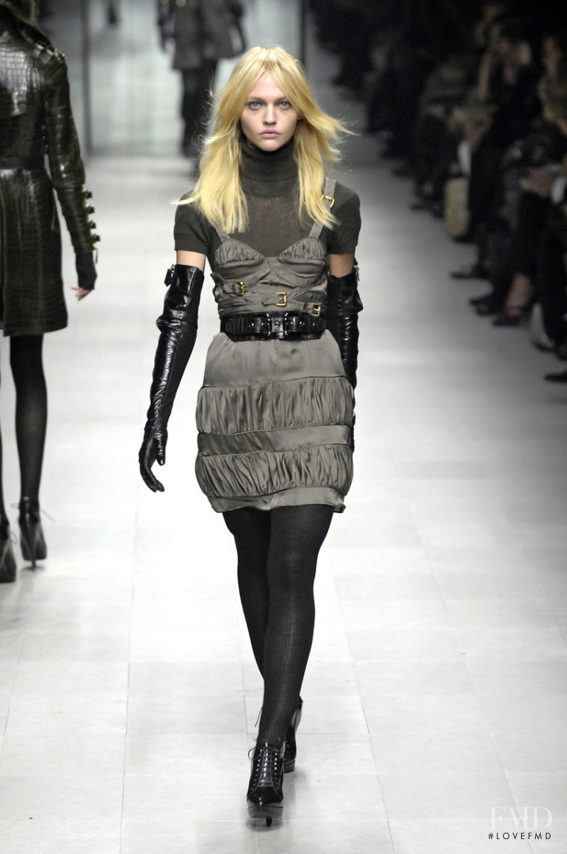 Sasha Pivovarova featured in  the Burberry Prorsum fashion show for Autumn/Winter 2007