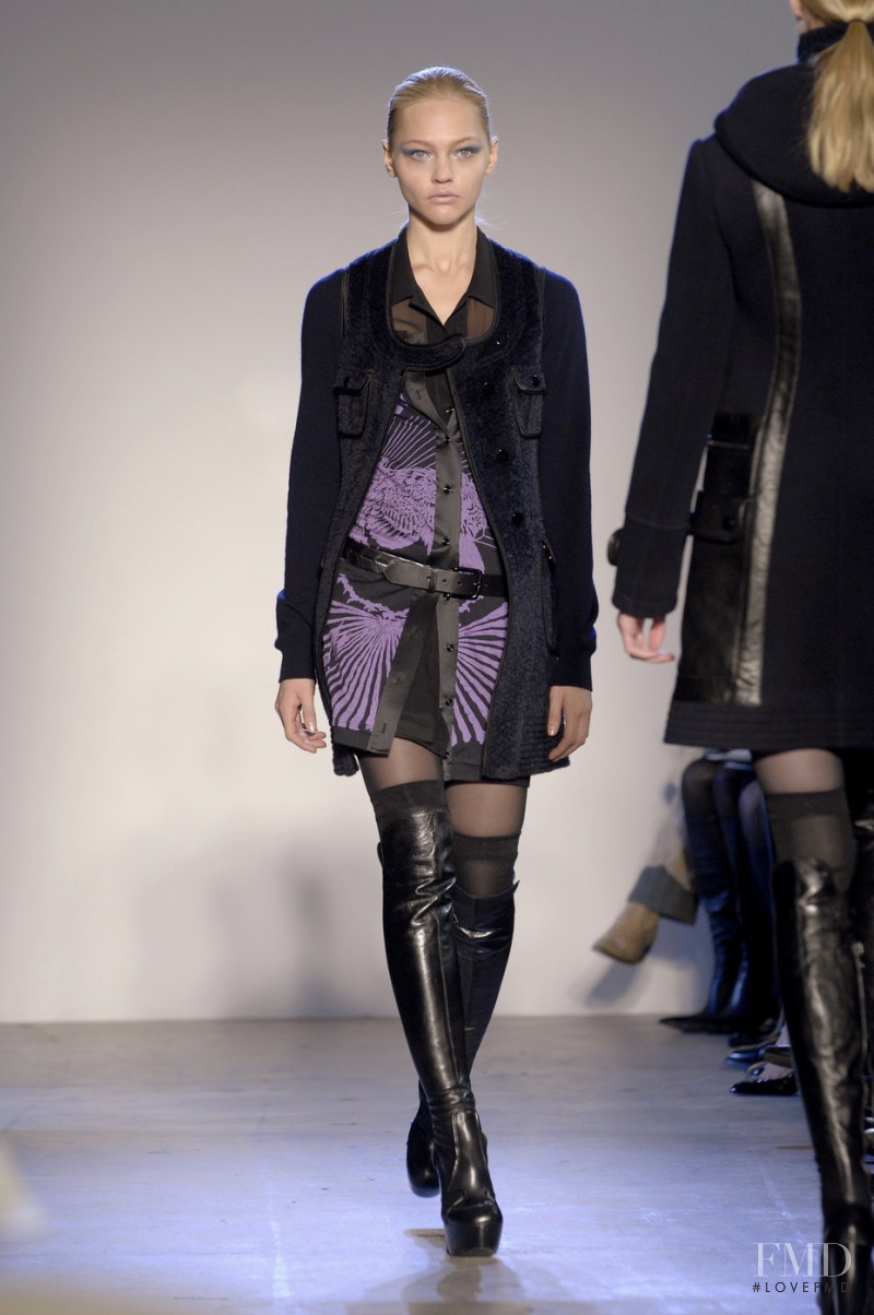 Sasha Pivovarova featured in  the Phi fashion show for Autumn/Winter 2007