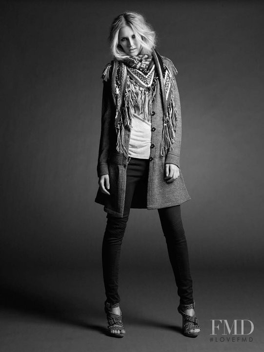 Set lookbook for Autumn/Winter 2010