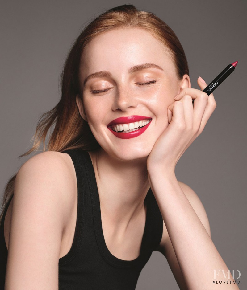 Rianne Van Rompaey featured in  the Chanel Beauty Le Rouge Crayon de Couleur advertisement for Spring/Summer 2017