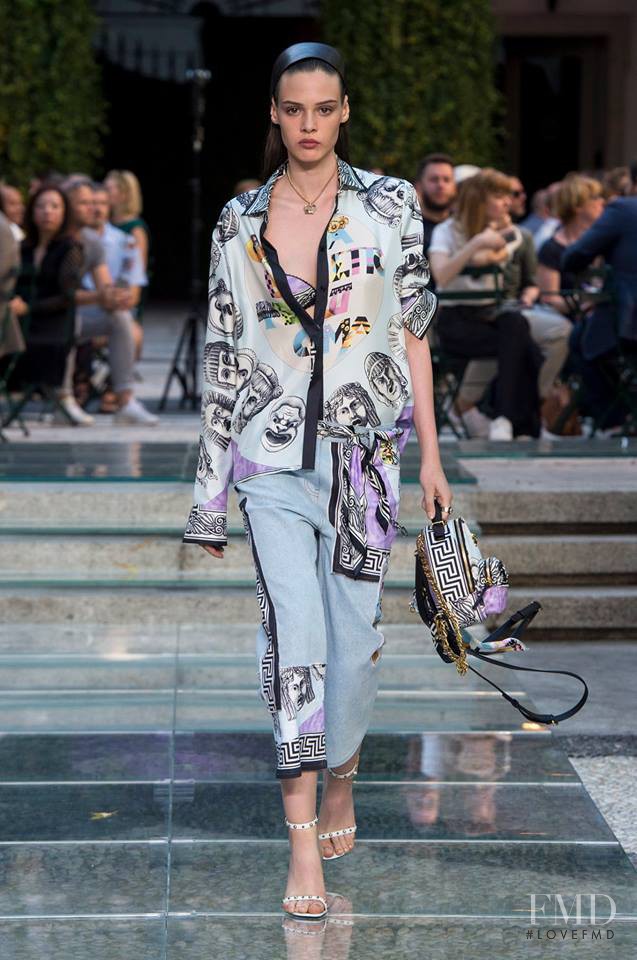 Mag Cysewska featured in  the Versace fashion show for Spring/Summer 2018
