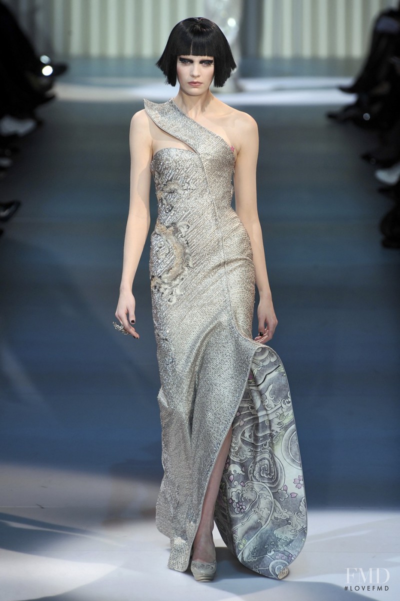 Heidi Mount featured in  the Armani Prive fashion show for Spring/Summer 2009