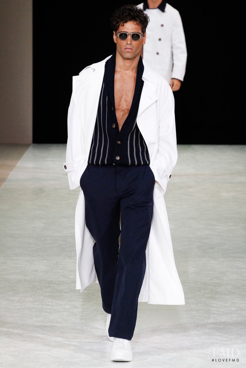 Giorgio Armani fashion show for Spring/Summer 2015