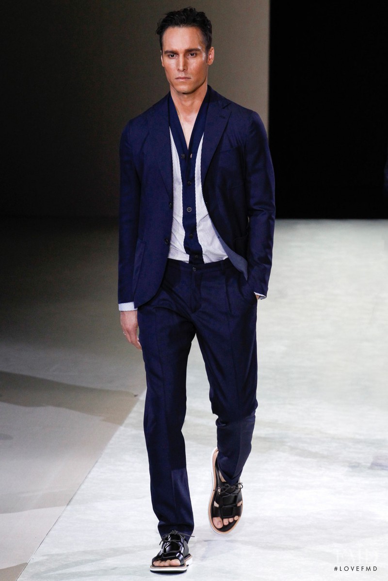 Giorgio Armani fashion show for Spring/Summer 2015