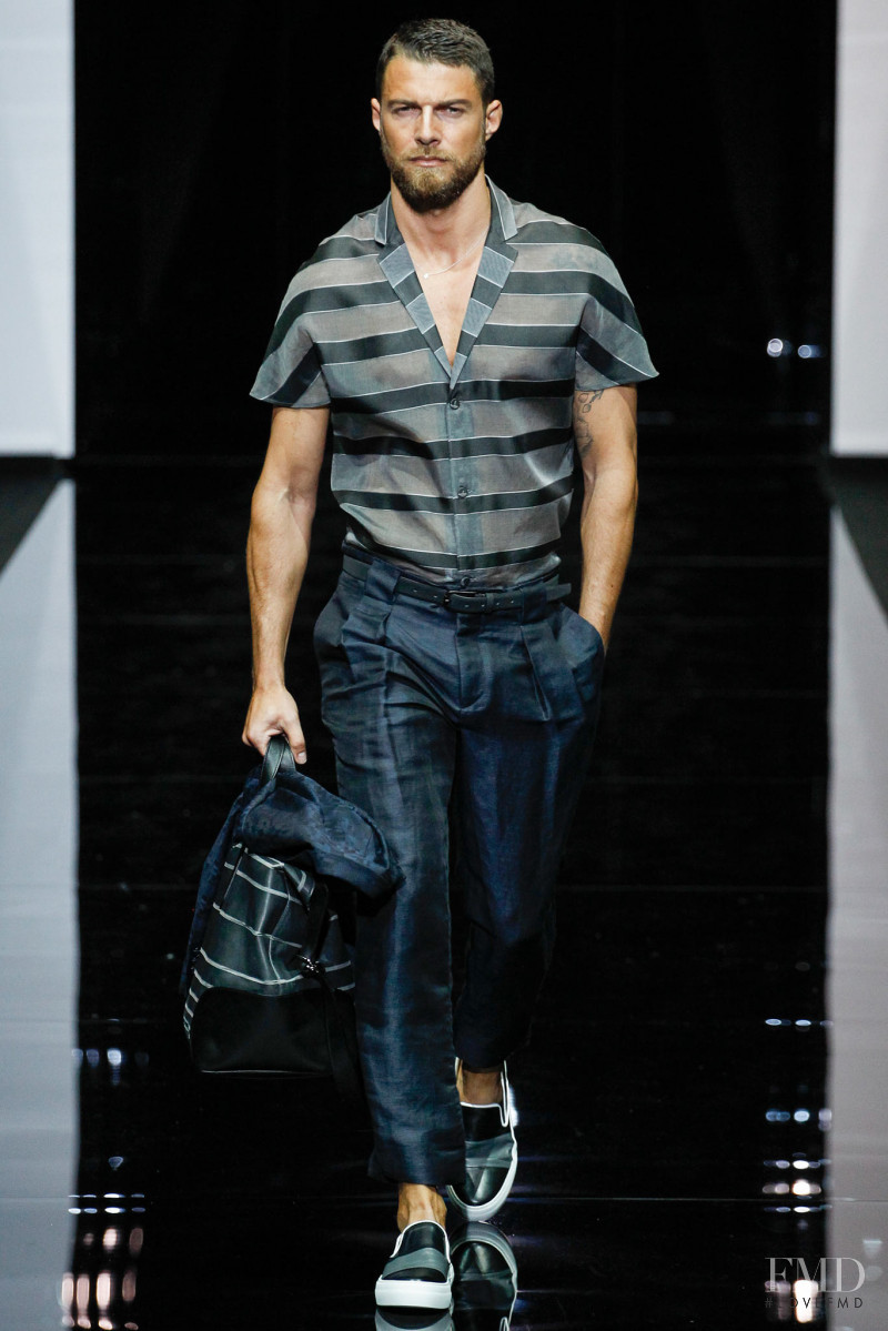 Emporio Armani fashion show for Spring/Summer 2015