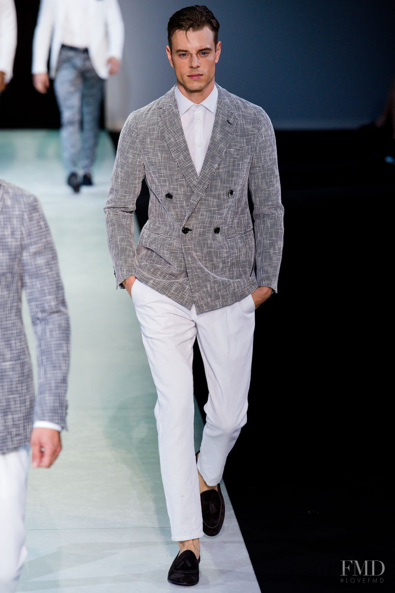 Giorgio Armani fashion show for Spring/Summer 2014