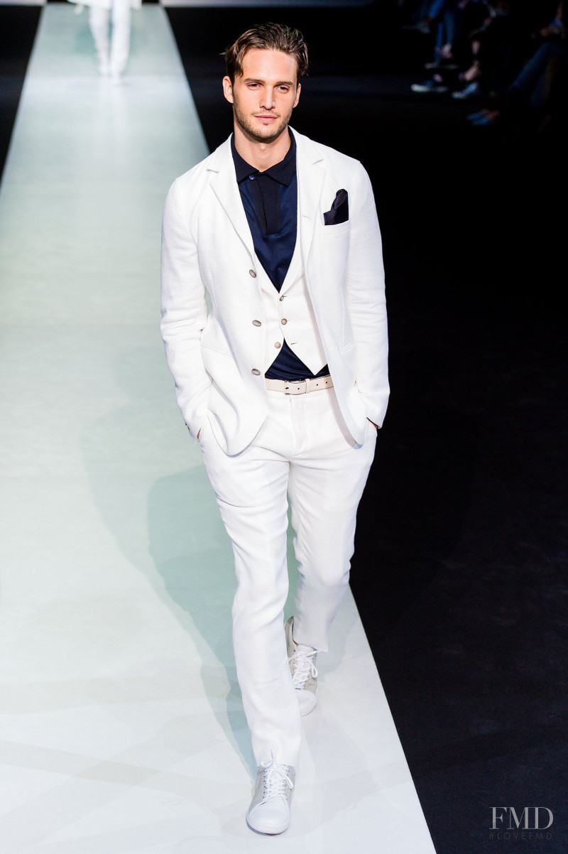 Giorgio Armani fashion show for Spring/Summer 2014