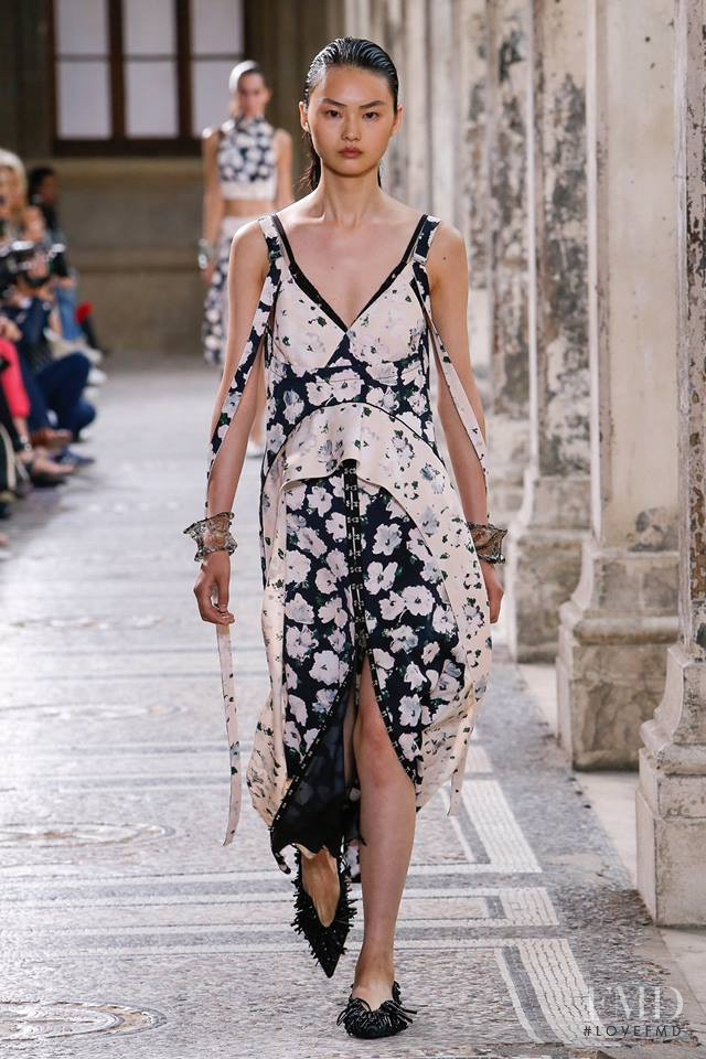 Proenza Schouler fashion show for Spring/Summer 2018