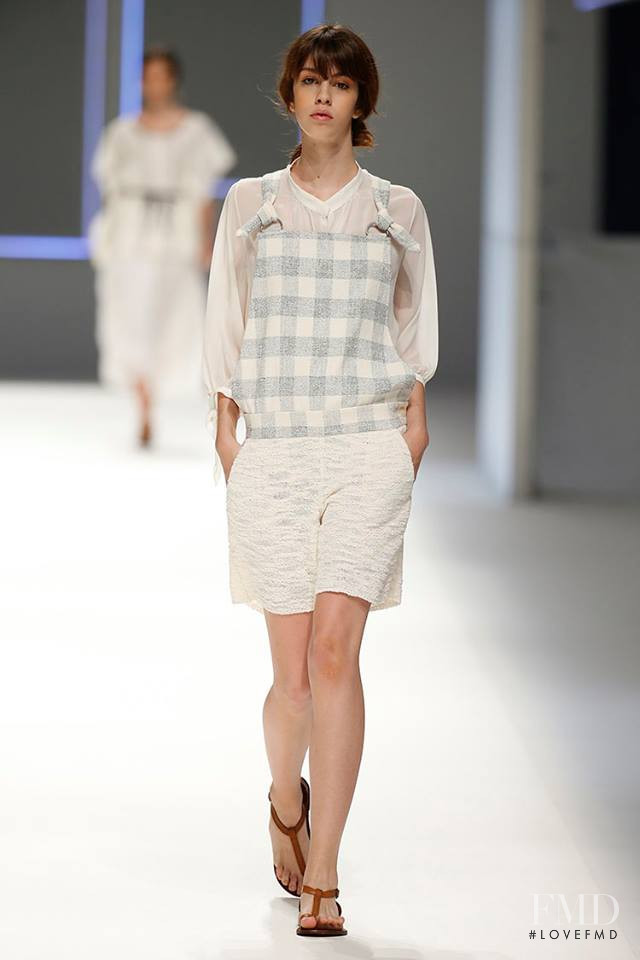 Mayka Merino featured in  the Sita Murt fashion show for Spring/Summer 2016