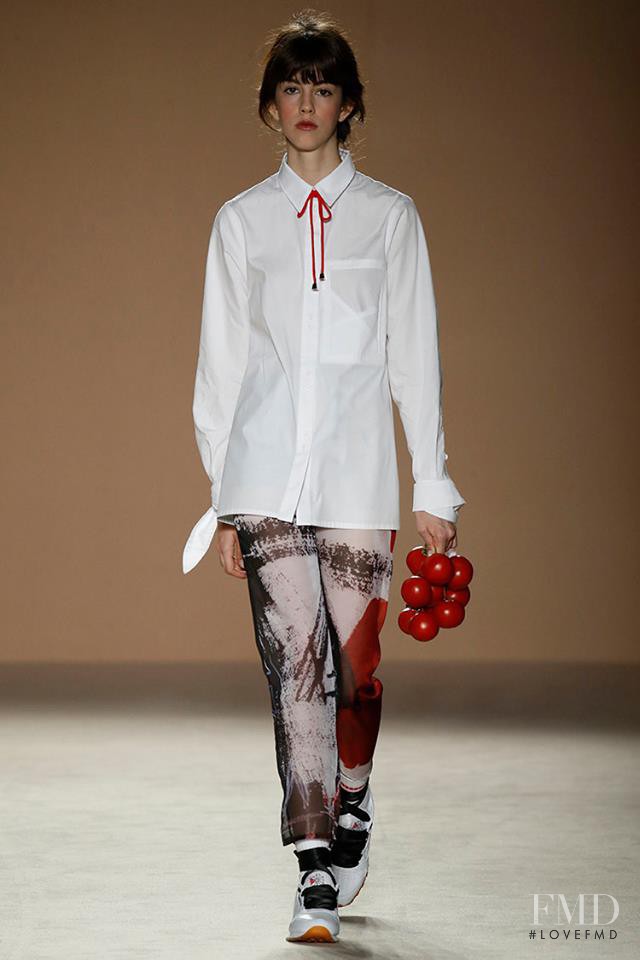 Mayka Merino featured in  the Carlotaoms fashion show for Spring/Summer 2017
